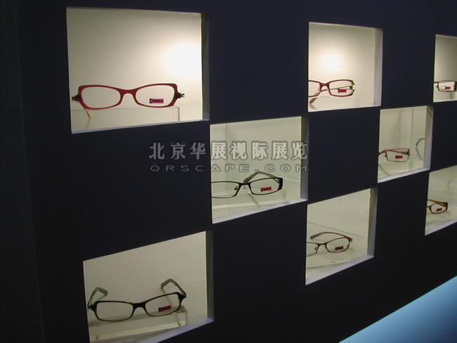 精品展柜专柜制作_意大利Calando-2