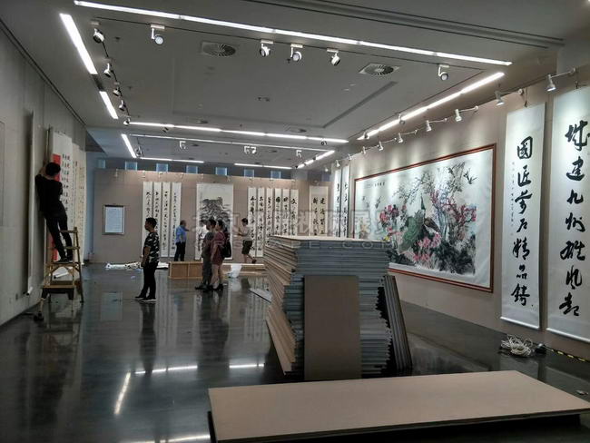 无缝展板搭建